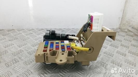 Блок предохранителей subaru impreza 3 (KMA03M101)