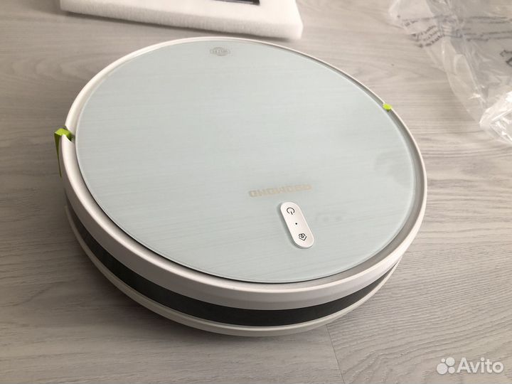 Умный робот-пылесос redmond RV-R640S