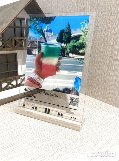 Трек-пластинка, живое фото