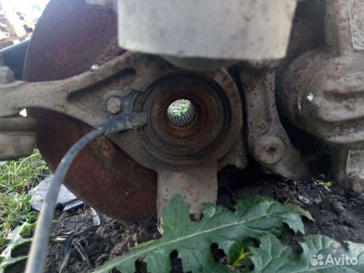 Кулак поворотный Citroen C4 ситроен