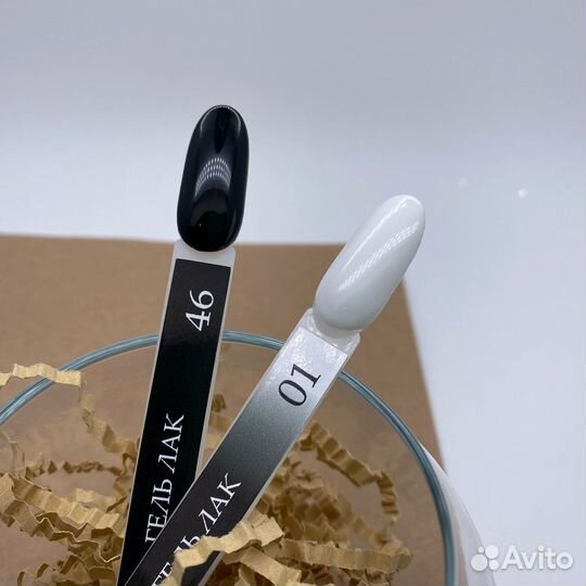 Белый гель лак для маникюра