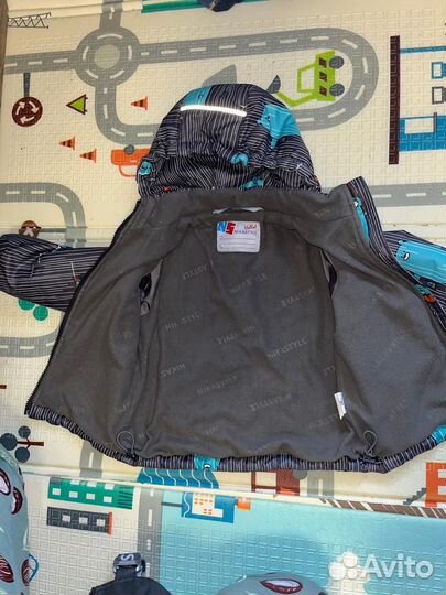 Демисезонный костюм на мальчика 92