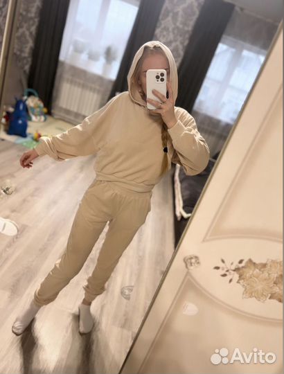 Спортивный костюм женский 42 44