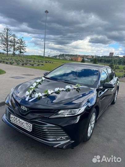 Свадебные украшения на автомобиль