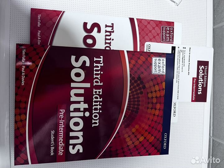 Solutions pre intermediate новый