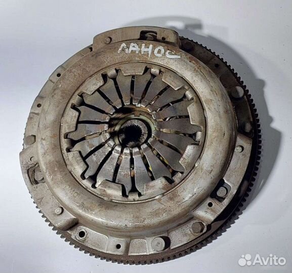 Маховик со сцеплением Chevrolet Lanos 2002-2009