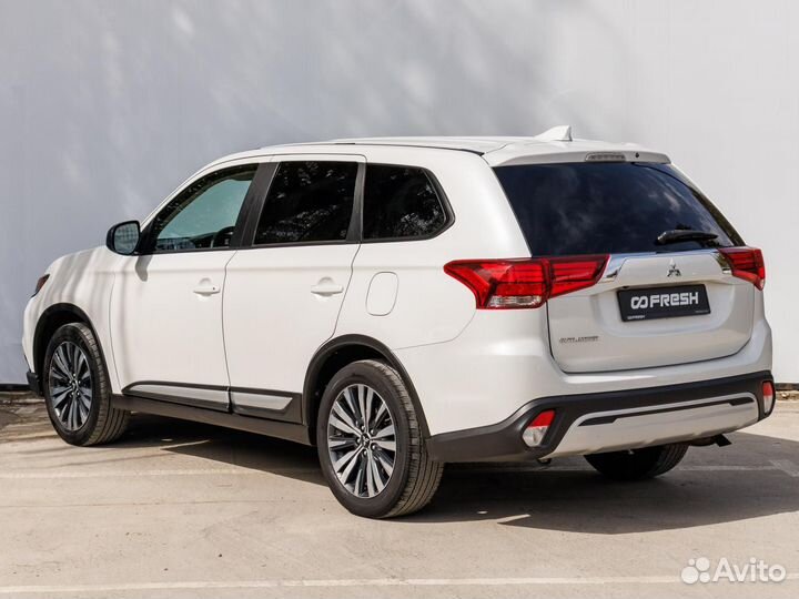 Mitsubishi Outlander 2.4 CVT, 2020, 103 342 км