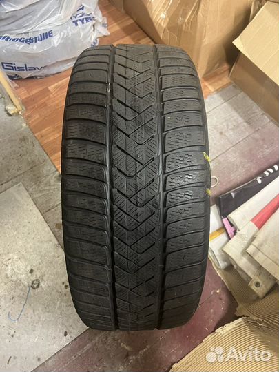 Pirelli Winter Sottozero 3 255/40 R20