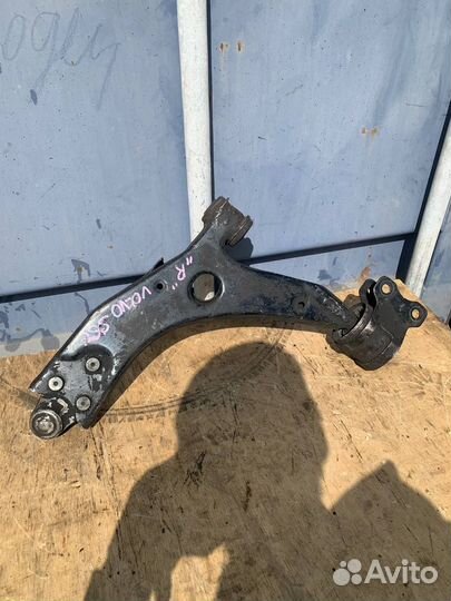 Рычаг передний правый нижний стальной Volvo S60 2P