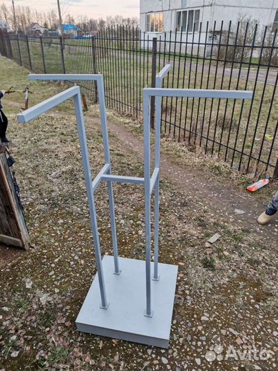 Вешалка напольная