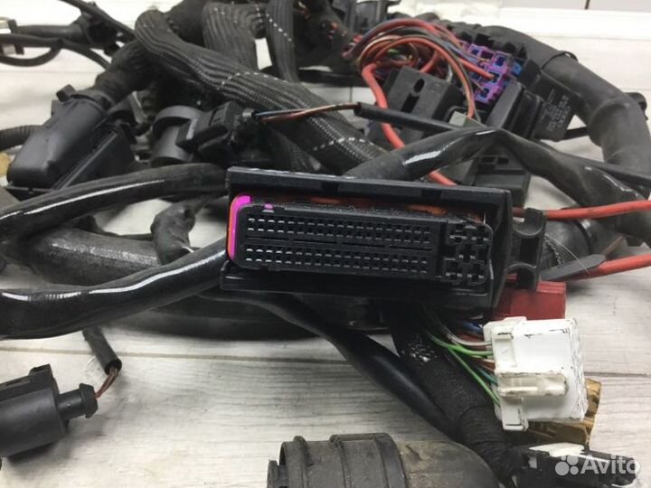 Электропроводка (моторная коса) Audi A4 седан AVF
