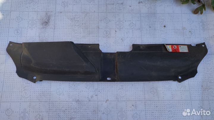 Накладка замка капота Audi A5 8T