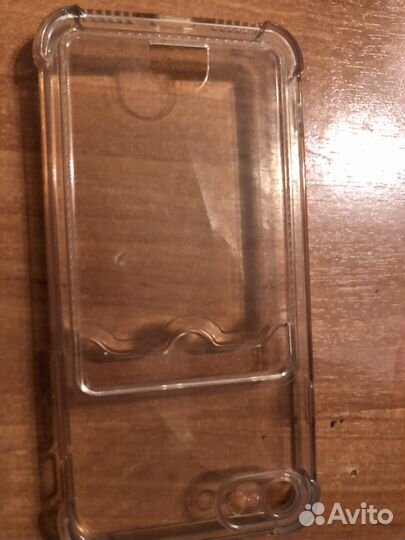 Чехол на iPhone