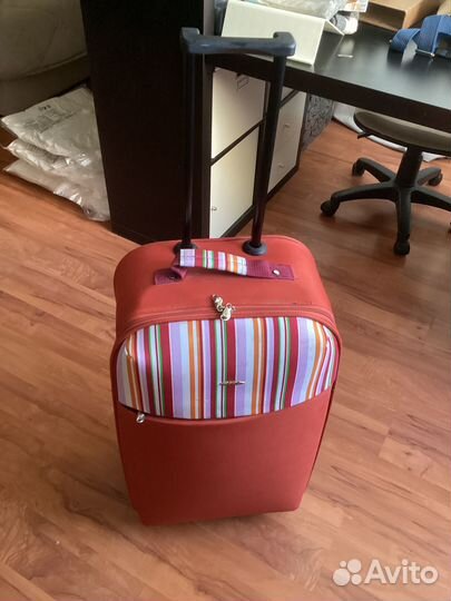 Чемодан на колесах бу