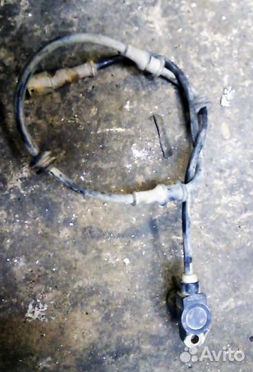 Датчик ABS передний правый Opel Vectra B 90464775