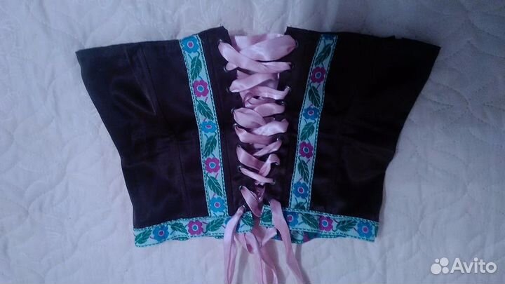 Костюм женский ролевой карнавальный