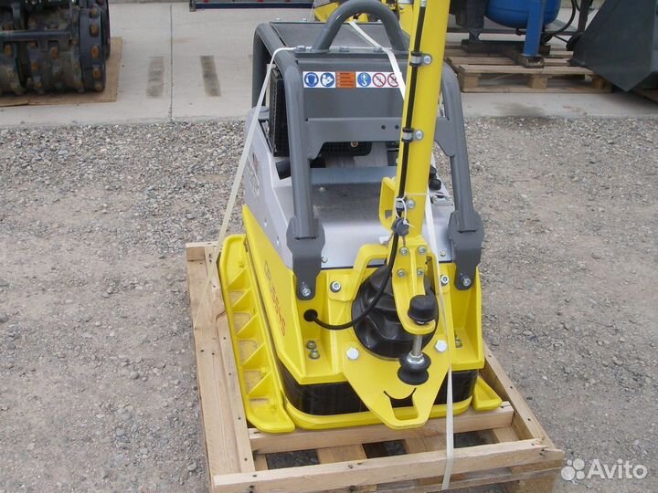 Виброплита бензиновая Wacker Neuson BPU 5545A