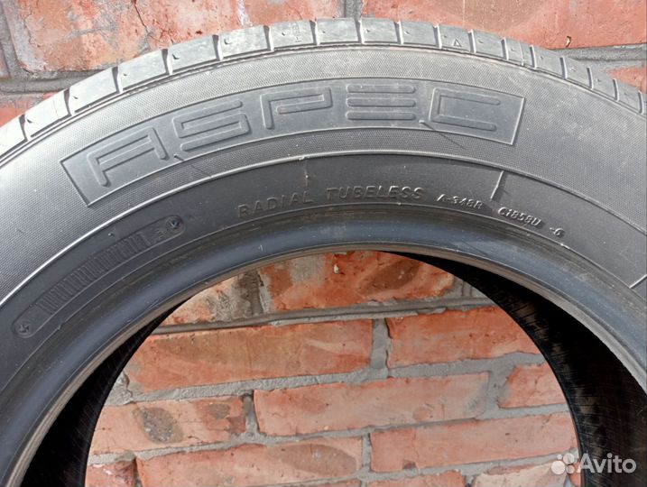 Yokohama A348R 215/60 R16