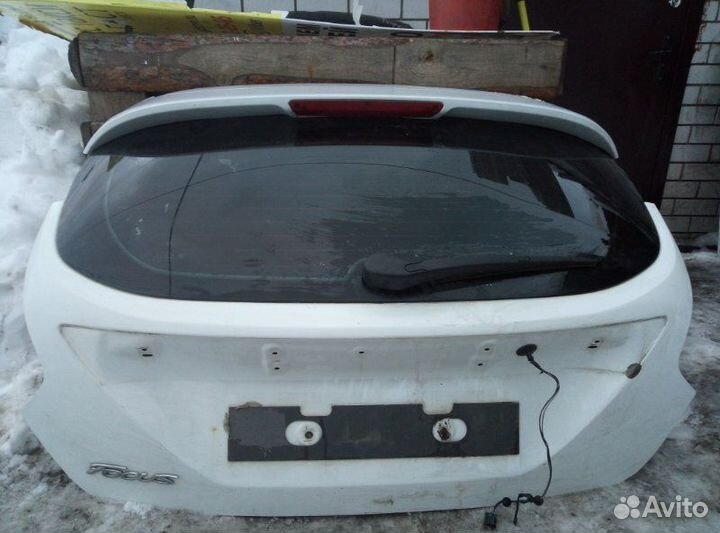 Крышка багажника Ford Focus 3 хэтчбек xqda 2012