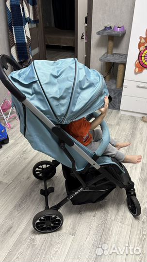 Прогулочная коляска luxmom