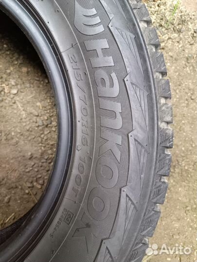 Шины зимние шипованые 215 70 16