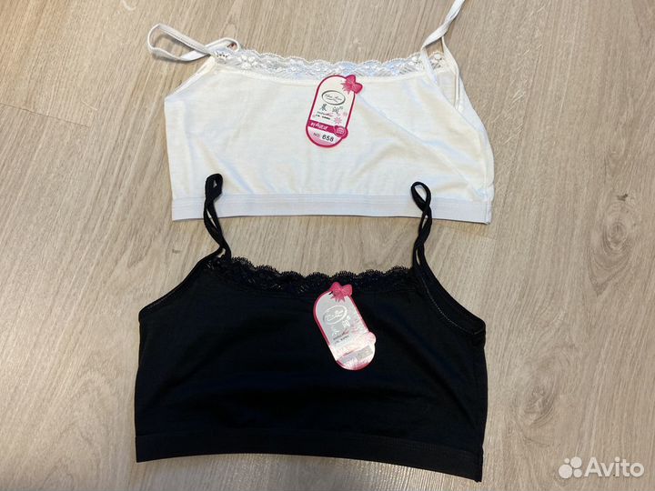 Топ новый черный белый 140,146,152