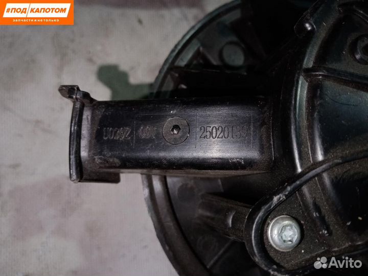 Моторчик печки Opel Astra J (2009 - 2012) 25020139