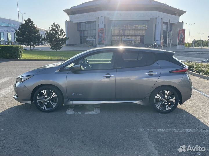 Nissan Leaf AT, 2018, 29 600 км