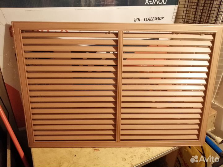 Вентиляционная решетка для подоконника