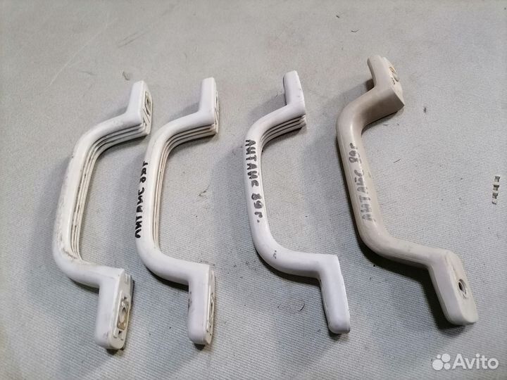 Ручка потолочная Toyota Lite Ace 1989 комплект