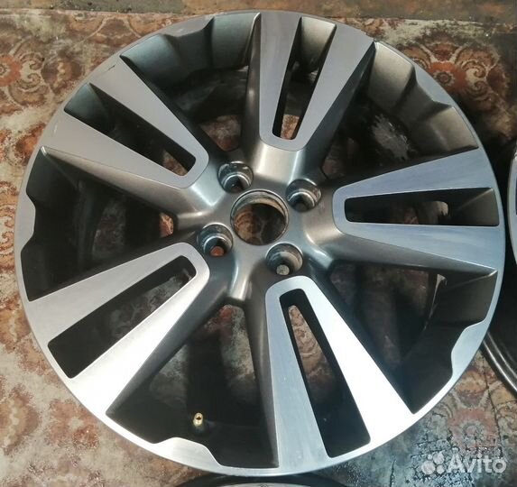 Диски R17 Dia 60.1 Vesta