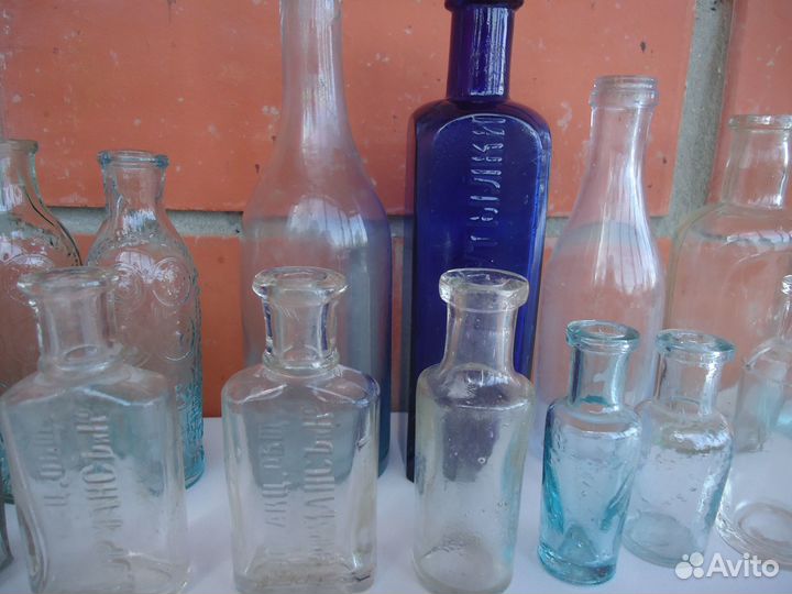 Старинные бутылочки и пузырьки