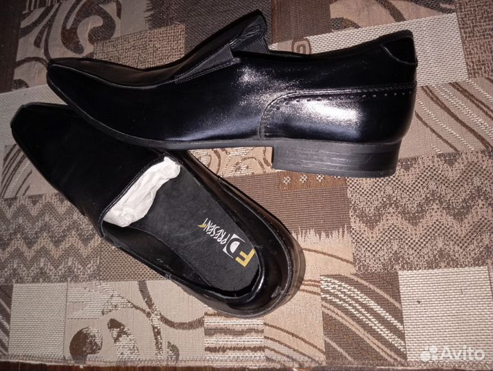 Мужские туфли и ботинки