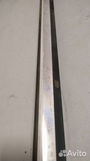 Уплотнитель стекла двери передний левый Audi A4 B7