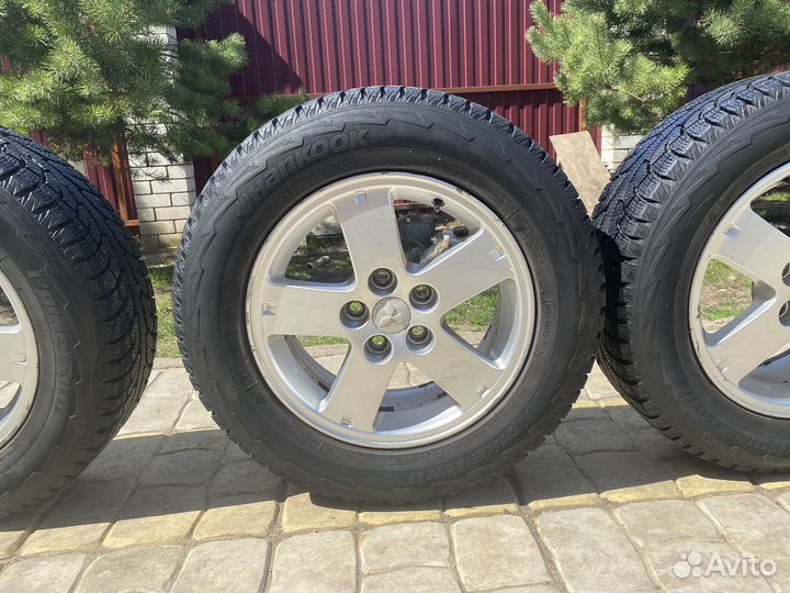 Колеса на mitsubishi r16