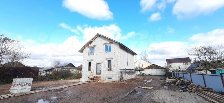 Дом 210 м² на участке 6,6 сот.