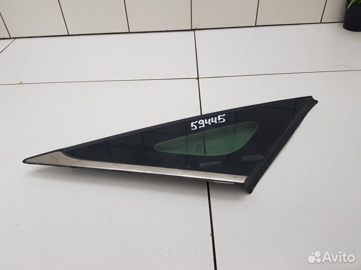 Стекло кузовное глухое правое