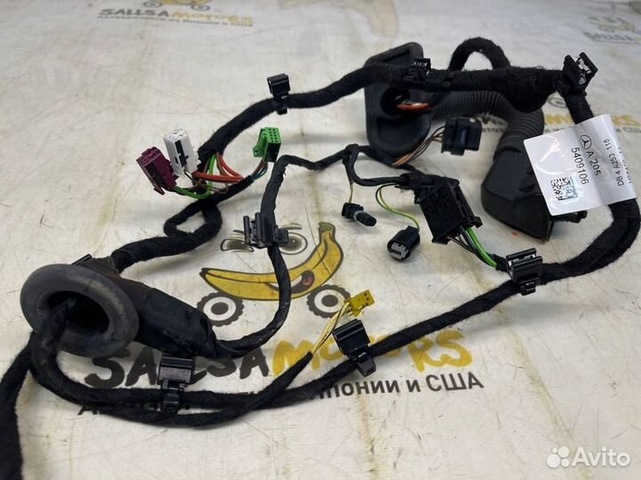 Проводка двери задняя правая Mercedes-Benz C180