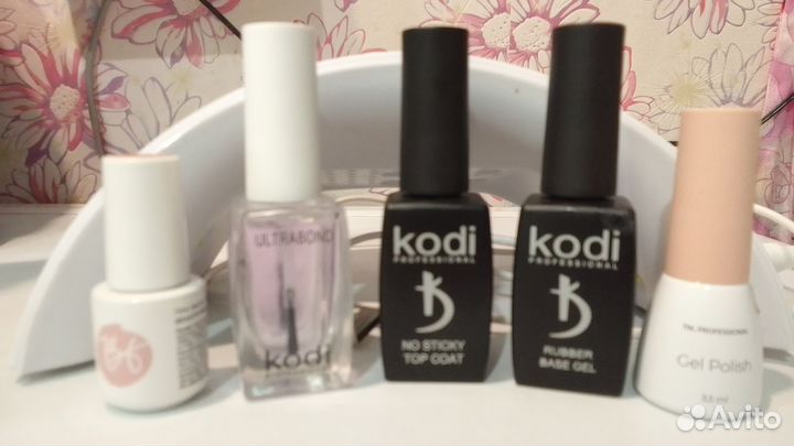 База и топ для ногтей, лампа