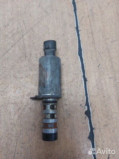 Клапан фазорегулятора Opel Astra H Z18XER 2006