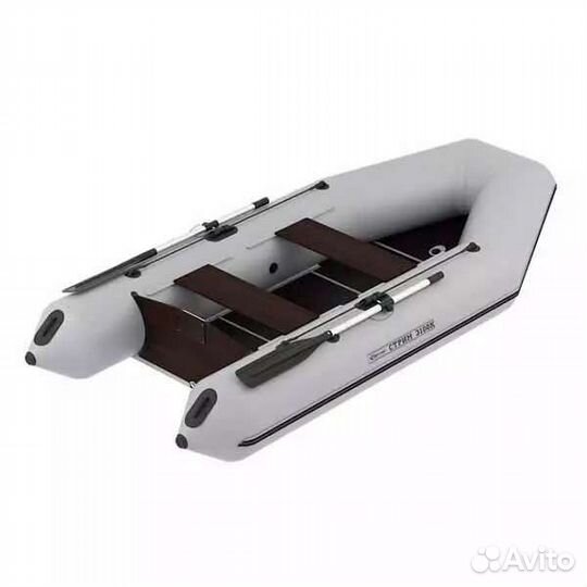 Лодка с мотором