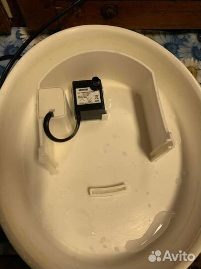 Фонтан поилка для кошек