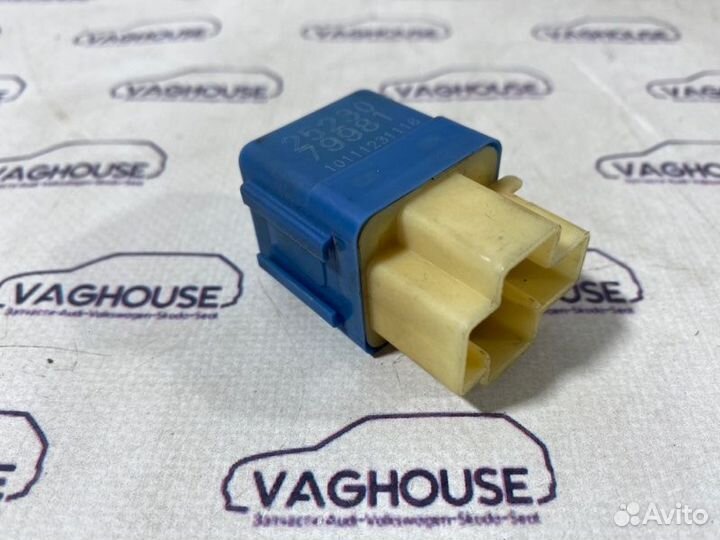 Реле Nissan Maxima A33 2.0 2004