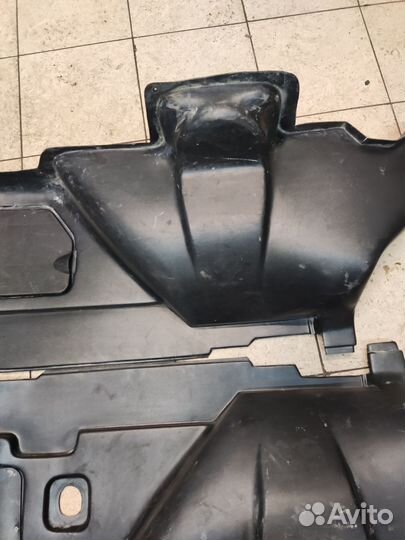 Обшивка багажника. Нива 2131
