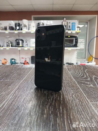 iPhone 11, 64 ГБ