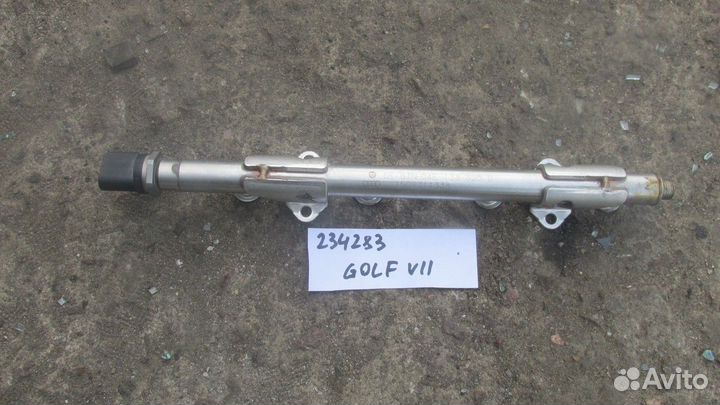 Рейка топливная (рампа) (Audi A3, Volkswagen Golf)