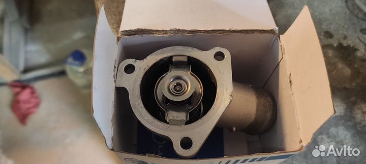 Продам термостат на Калину