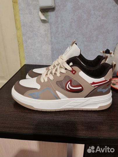 Кроссовки nike