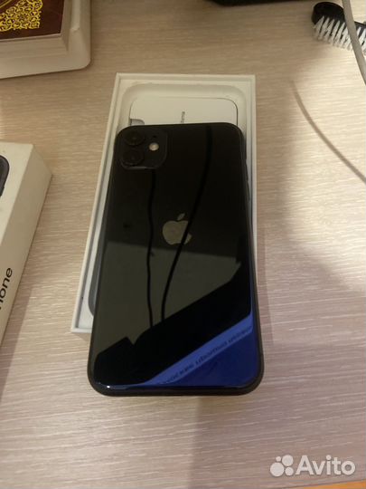 iPhone 11, 64 ГБ