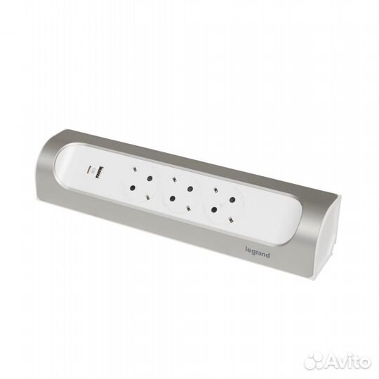 Угловой многорозеточный блок Legrand с USB 694504